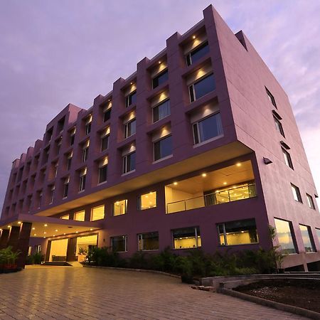 Nandan Kanan Hotel & Resort Sipra Bagian luar foto