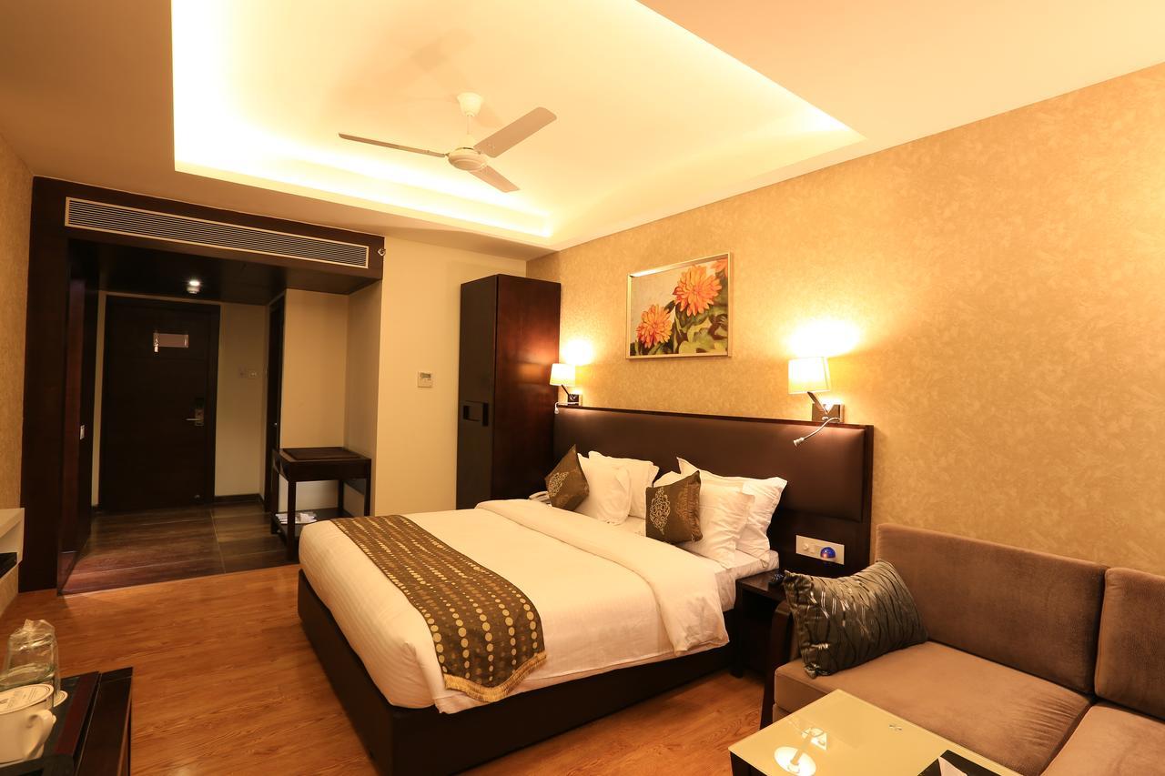 Nandan Kanan Hotel & Resort Sipra Bagian luar foto