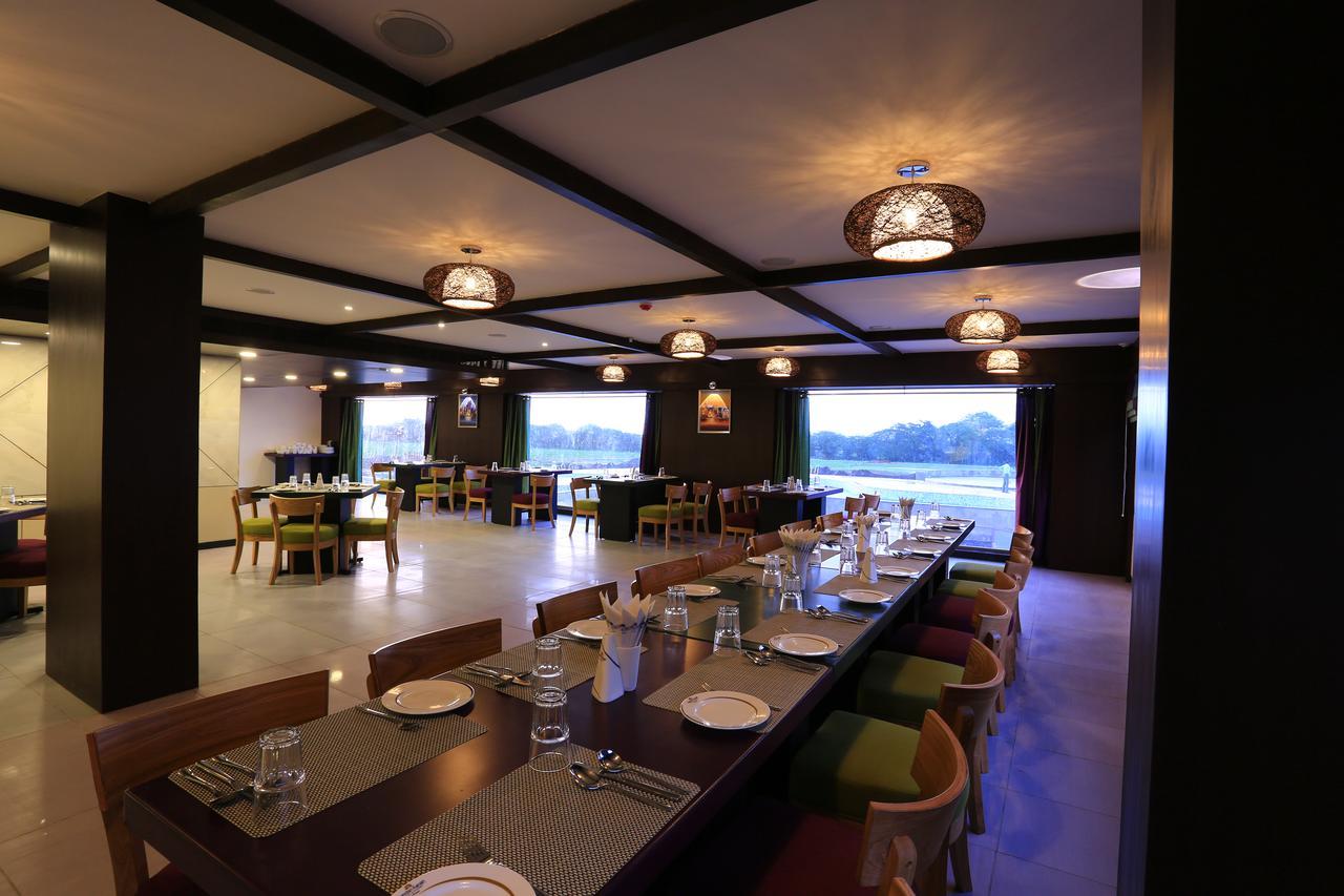 Nandan Kanan Hotel & Resort Sipra Bagian luar foto